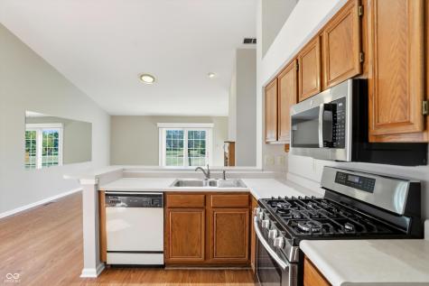 225 W Tansey Crossing Westfield IN 46074