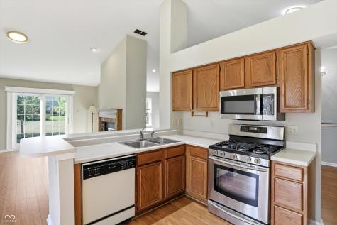 225 W Tansey Crossing Westfield IN 46074