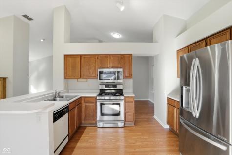 225 W Tansey Crossing Westfield IN 46074