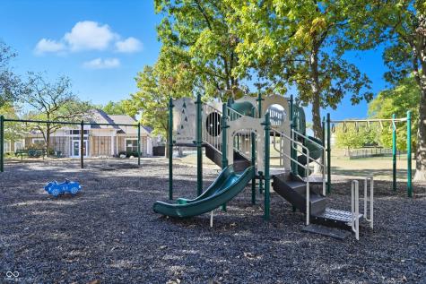 225 W Tansey Crossing Westfield IN 46074