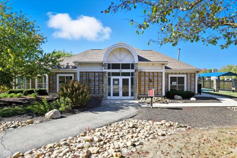 225 W Tansey Crossing Westfield IN 46074