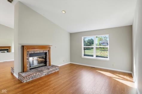 225 W Tansey Crossing Westfield IN 46074