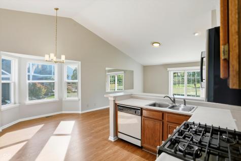225 W Tansey Crossing Westfield IN 46074