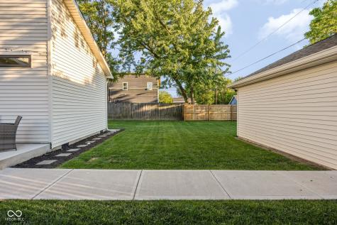 806 N Beville Avenue Indianapolis IN 46201