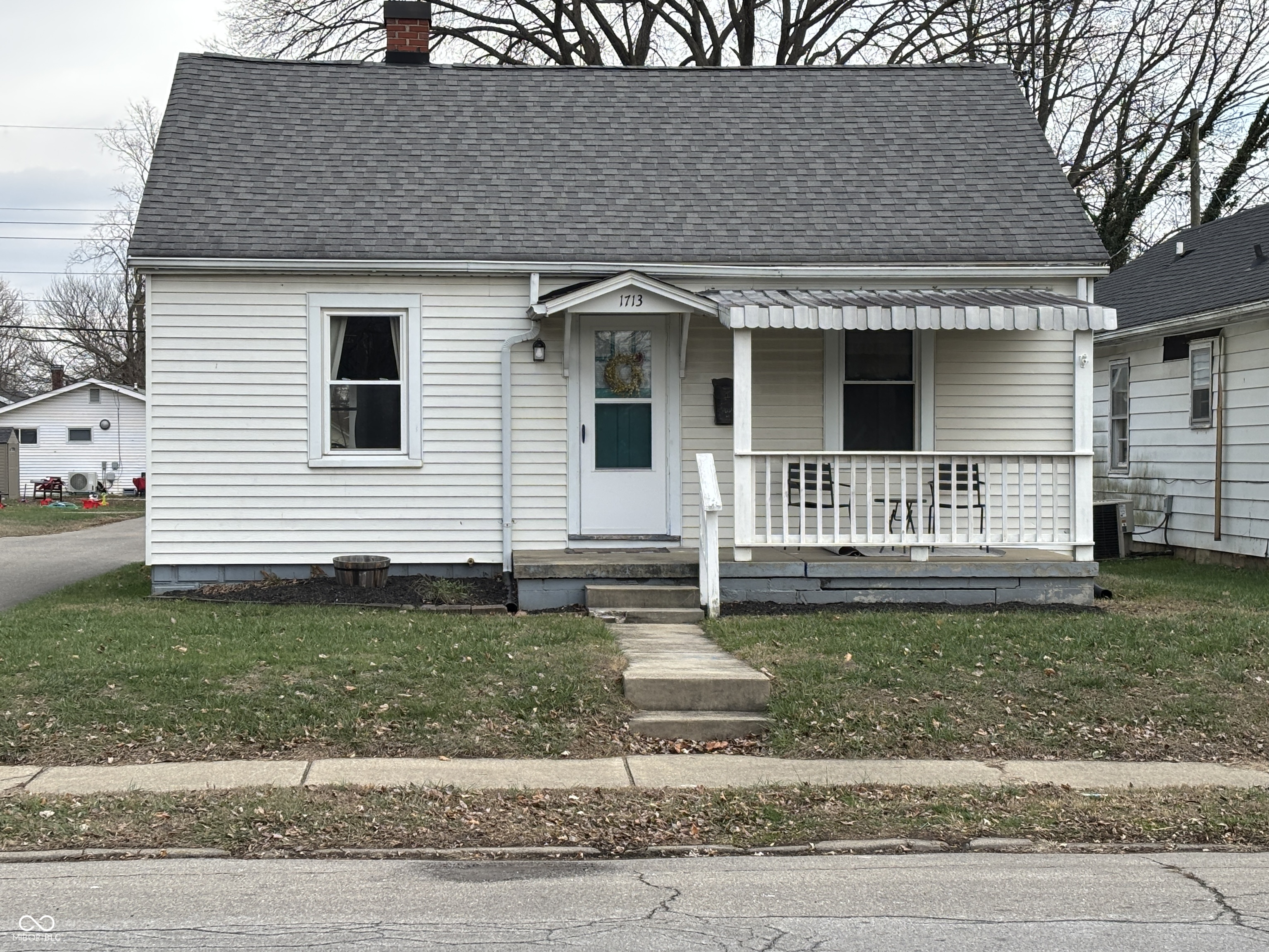 1713 Chestnut Street Columbus IN 47201