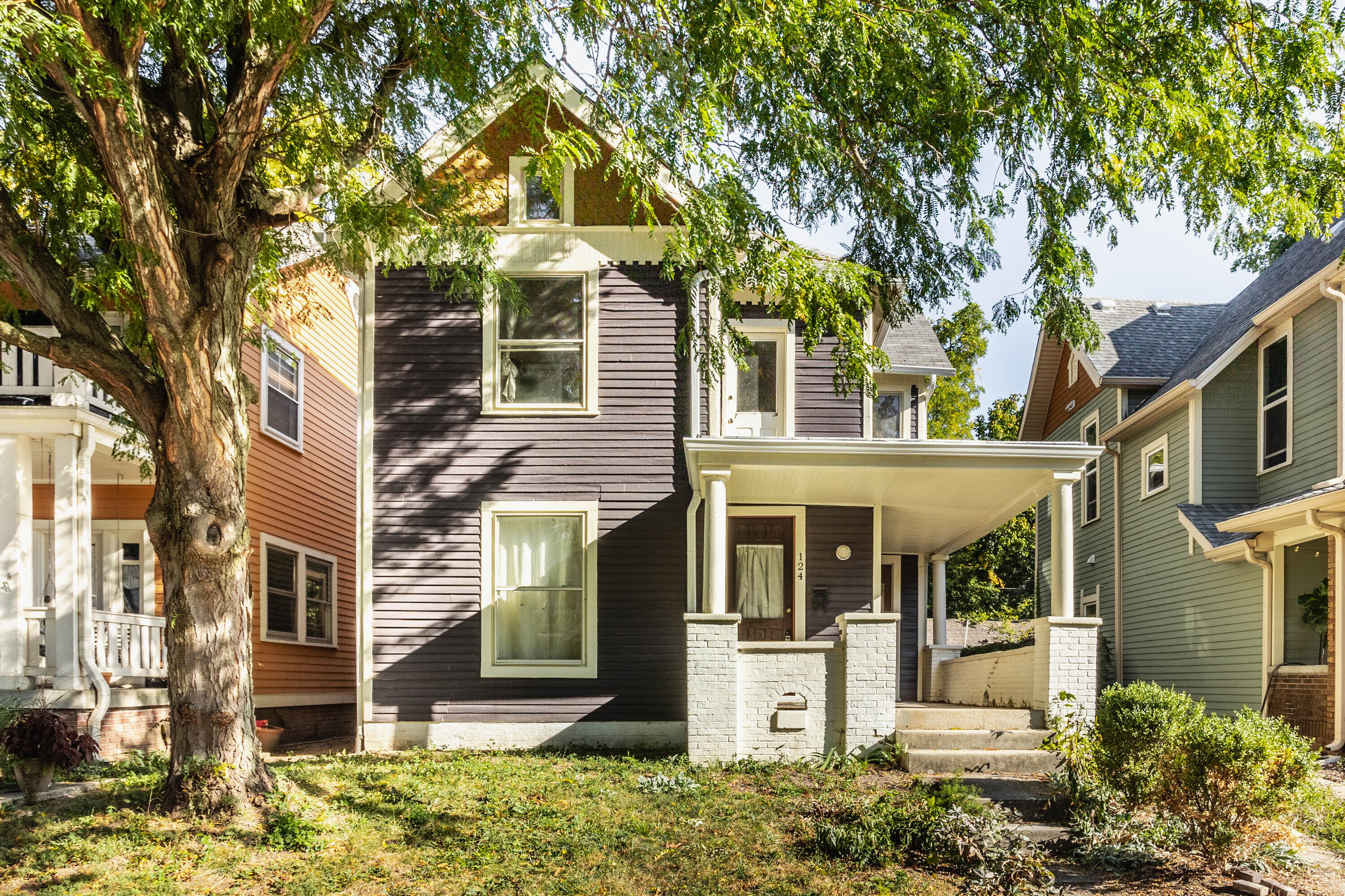 124 E 33rd Street Indianapolis IN 46205