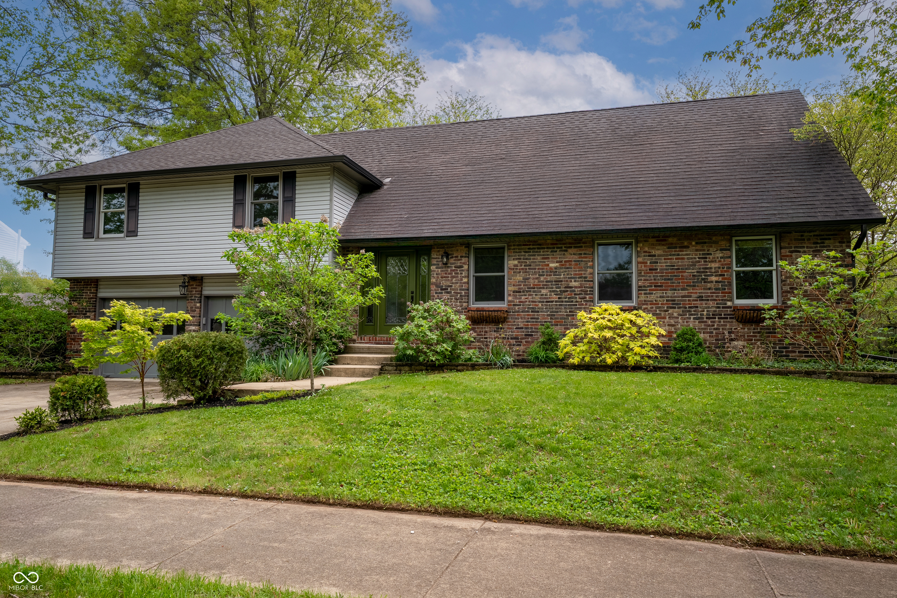 961 Parkside Drive Columbus IN 47203