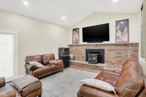 400 S Serenity Way Greenwood IN 46142