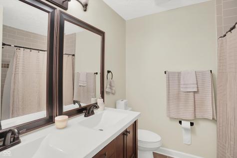 400 S Serenity Way Greenwood IN 46142