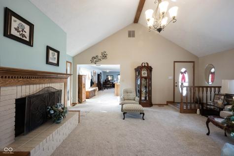 5179 W Blue Bell Drive New Palestine IN 46163