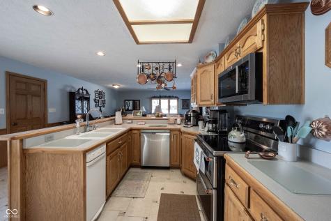 5179 W Blue Bell Drive New Palestine IN 46163