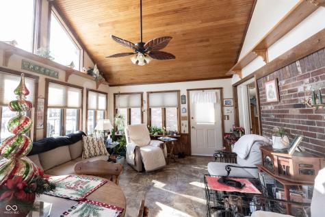 5179 W Blue Bell Drive New Palestine IN 46163