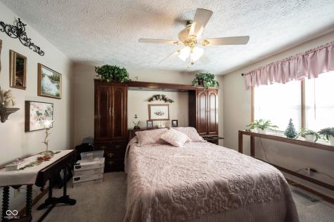 5179 W Blue Bell Drive New Palestine IN 46163