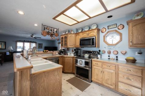 5179 W Blue Bell Drive New Palestine IN 46163