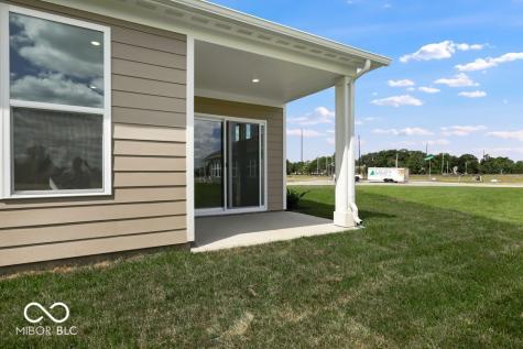 1121 Authentic Lane Indianapolis IN 46239