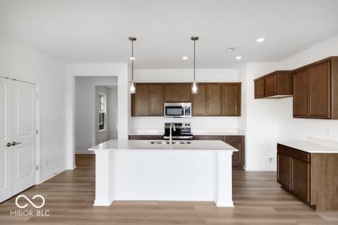 1121 Authentic Lane Indianapolis IN 46239