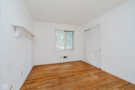 11327 Lakeshore Drive W Carmel IN 46033