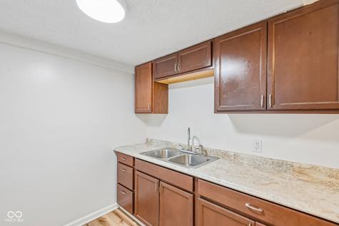 3118 W 9th Street Indianapolis IN 46222