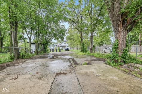3118 W 9th Street Indianapolis IN 46222