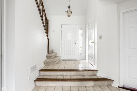 7570 Pinesprings West Drive Indianapolis IN 46256