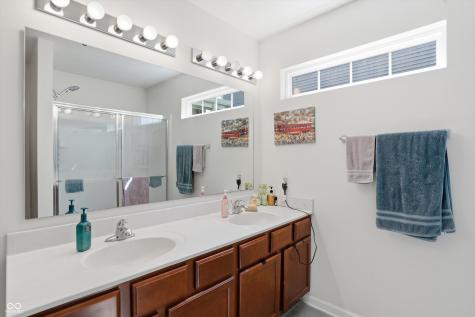 5673 Broadcaster Lane Plainfield IN 46168
