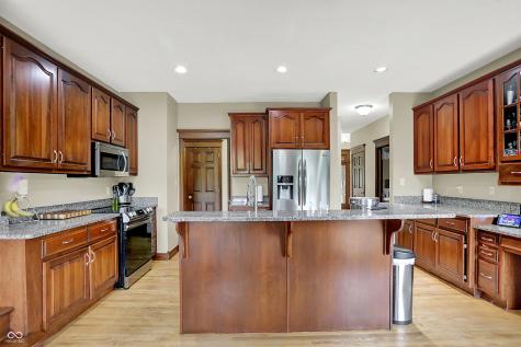 3592 W Smokey Row Road Bargersville IN 46106