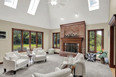 3592 W Smokey Row Road Bargersville IN 46106