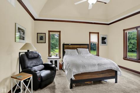 3592 W Smokey Row Road Bargersville IN 46106