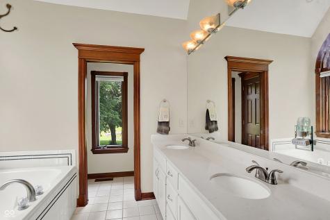 3592 W Smokey Row Road Bargersville IN 46106