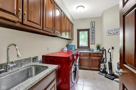 3592 W Smokey Row Road Bargersville IN 46106