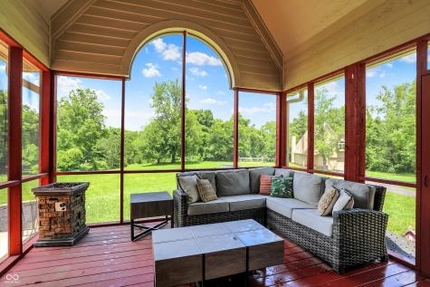 3592 W Smokey Row Road Bargersville IN 46106