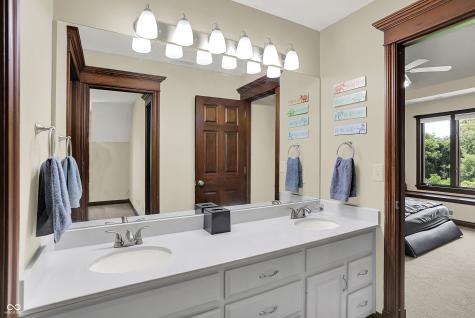 3592 W Smokey Row Road Bargersville IN 46106