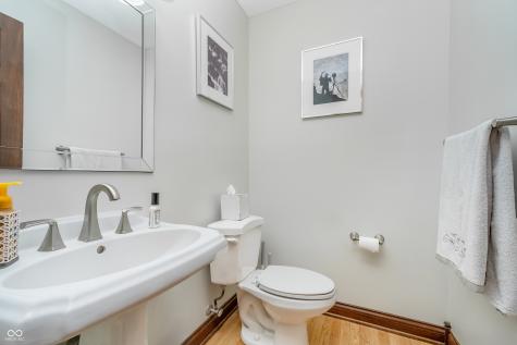 3592 W Smokey Row Road Bargersville IN 46106