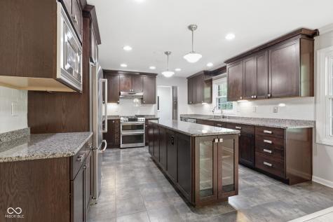 9008 Chestnut Court Indianapolis IN 46260