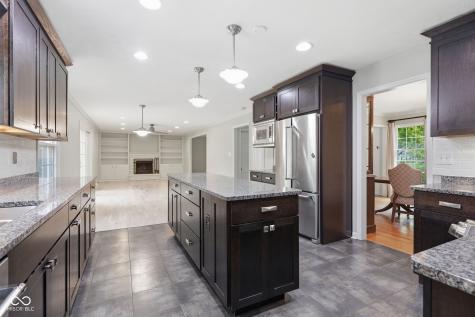 9008 Chestnut Court Indianapolis IN 46260