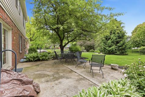 9008 Chestnut Court Indianapolis IN 46260