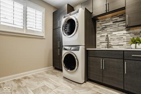 14586 Stonegate Court Carmel IN 46032