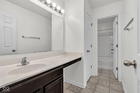 5644 Broadcaster Lane Plainfield IN 46168