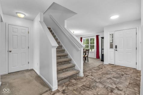 5644 Broadcaster Lane Plainfield IN 46168