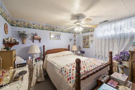 151 W Boone Street Cloverdale IN 46120