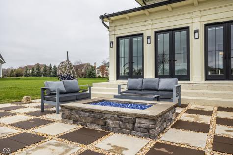 1693 Beaufain Street Carmel IN 46032
