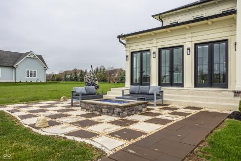 1693 Beaufain Street Carmel IN 46032