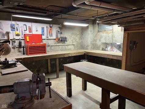 519 E Wabash Avenue Crawfordsville IN 47933