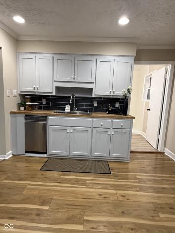 651 Fabyan Road Indianapolis IN 46217