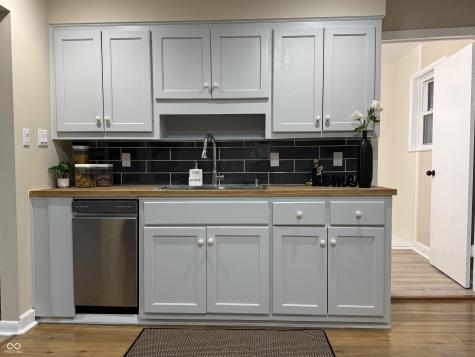 651 Fabyan Road Indianapolis IN 46217