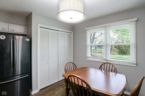 7010 Grosvenor Place Indianapolis IN 46220
