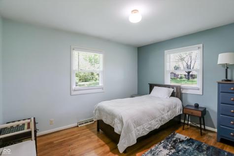 7010 Grosvenor Place Indianapolis IN 46220