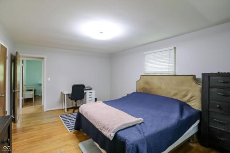 7010 Grosvenor Place Indianapolis IN 46220