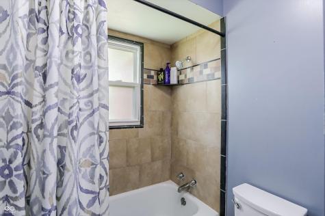 7010 Grosvenor Place Indianapolis IN 46220
