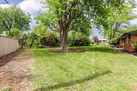 7010 Grosvenor Place Indianapolis IN 46220